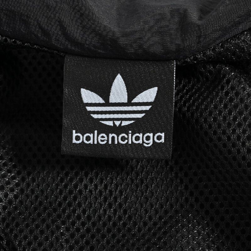 Спортивная куртка Баленсиага & Adidas, черная
