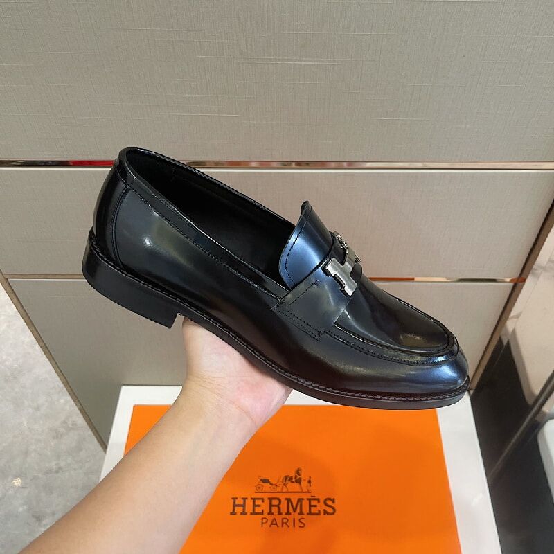 Мокасины Hermes с металлической пряжкой