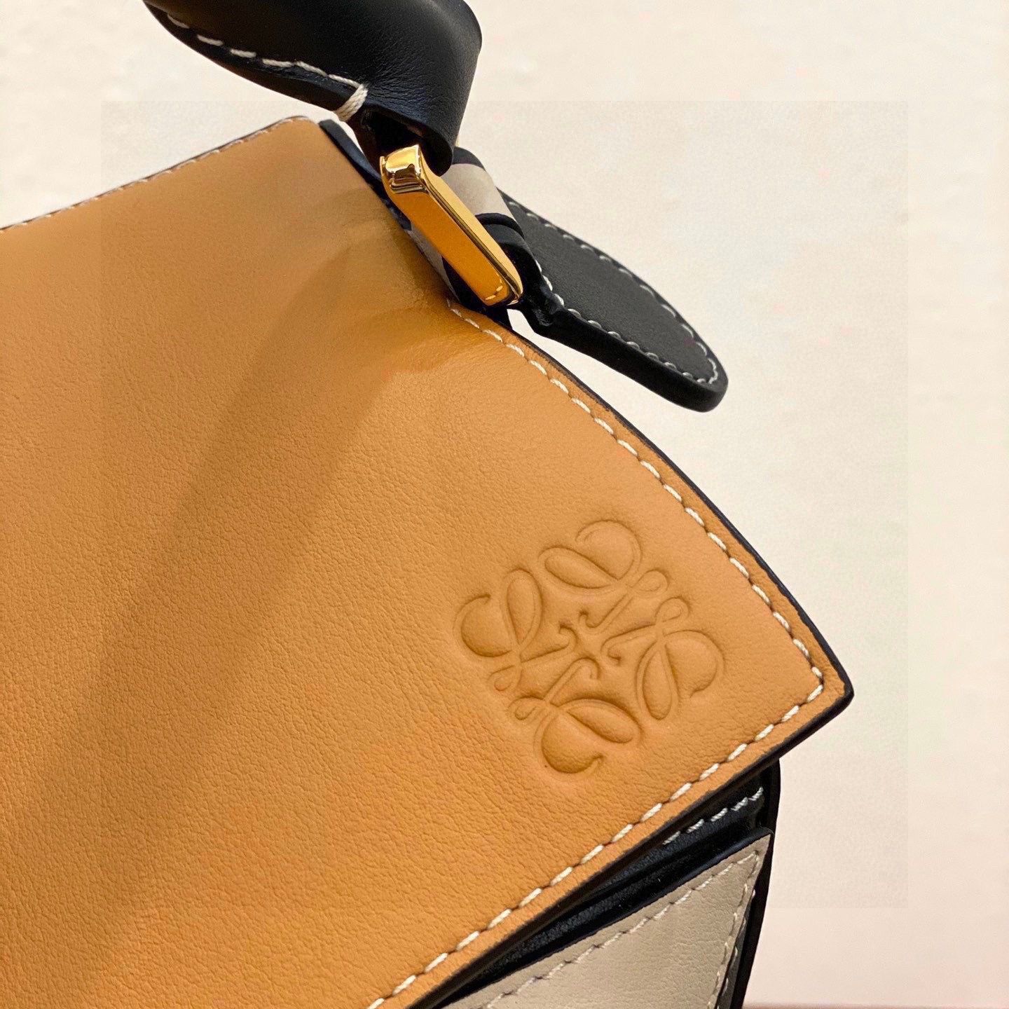 Сумка Loewe Puzzle Color Block Small, коричневая с черным