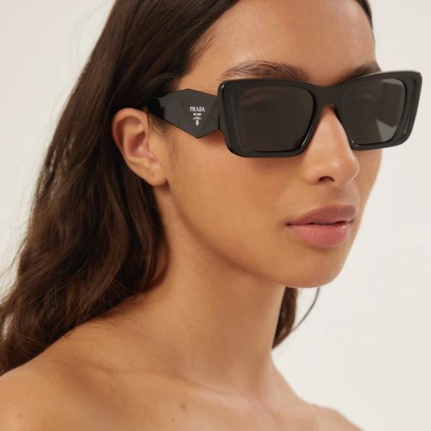 Солнцезащитные очки Прада cat-eye