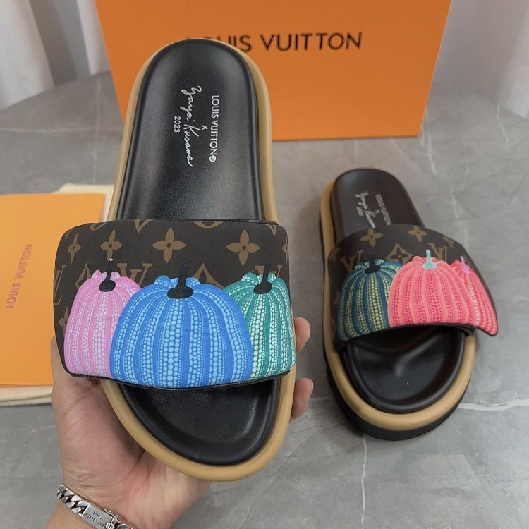 Мюли LV x YK Pool Pillow Flat Comfort