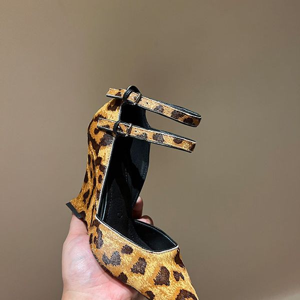 Туфлі Ferragamo, з леопардовим принтом