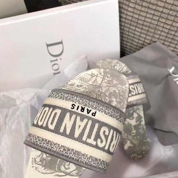 Мюли DWAY с вышивкой серого цвета