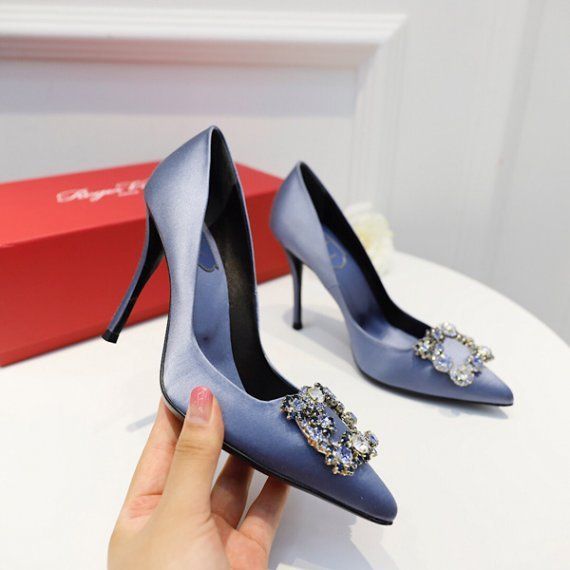 Сатиновые туфли  Roger Vivier с кристаллами, голубые