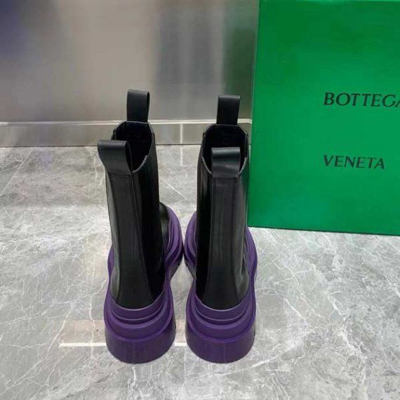 Высокие ботинки Боттега Венета Tire на фиолетовойподошве