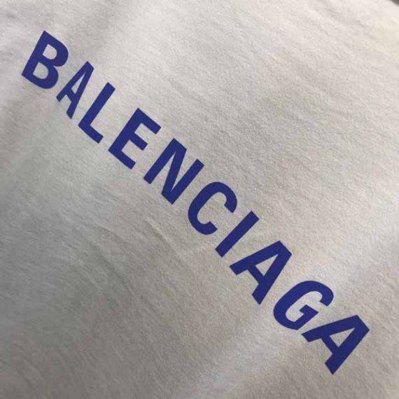 Футболка Баленсиага с лого на спине, белая