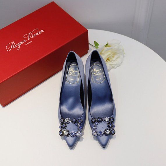 Сатиновые туфли  Roger Vivier с кристаллами, голубые