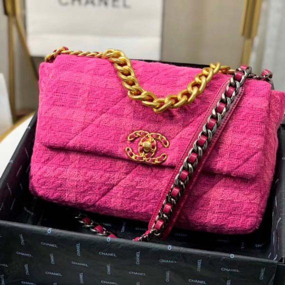 Твидовая сумка от Шанель medium, розовая
