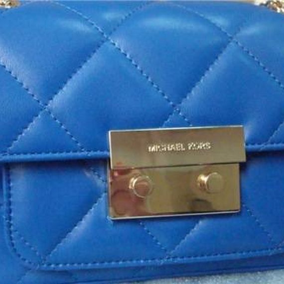 Стильная сумочка Small Sloan Quilted Shoulder Bag -  Michael Kors