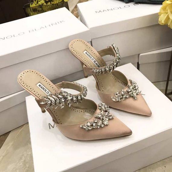 Мюли Manolo Blahnik Lurum из сатина, бежевые