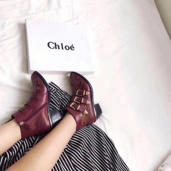 Ботинки-казаки Chloe с заклепками, красные и бордовые