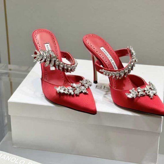 Мюли Manolo Blahnik Lurum из сатина, коралловые