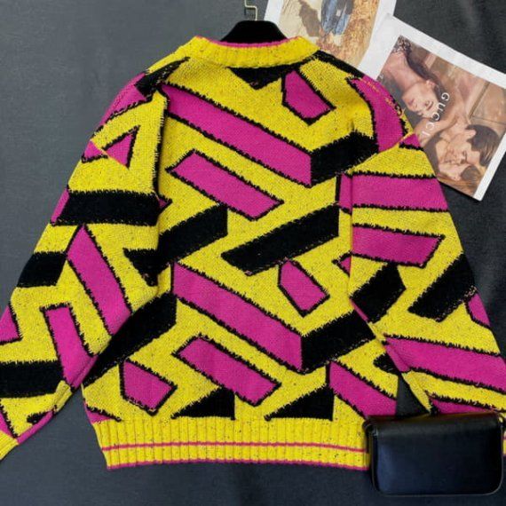 Шерстяной свитер Versace с принтом La Greca