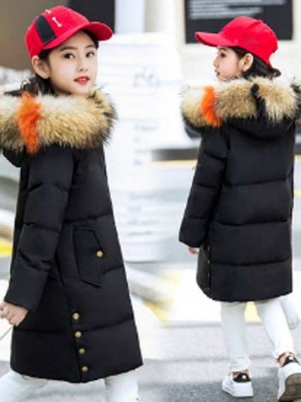 Пуховое пальто с цветным мехом для девочки