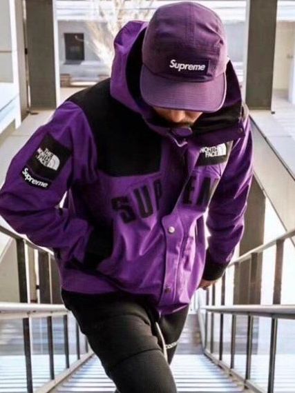 Куртка The North Face х Supreme с логотипом, фиолетовая
