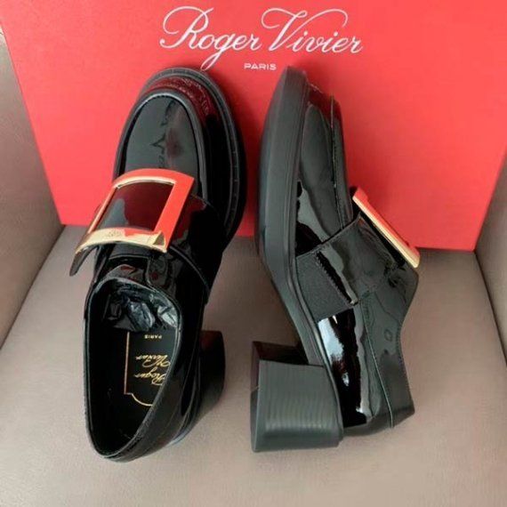 Лаковые лоферы Roger Vivier на каблуке, черные