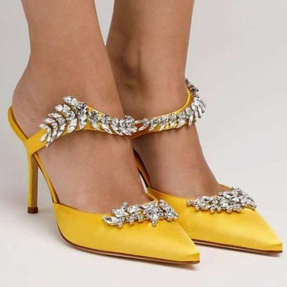 Мюли Manolo Blahnik Lurum из сатина, желтые