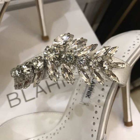 Мюли Manolo Blahnik Lurum из сатина, белые