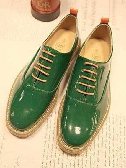 Яркие зеленые туфли Oxford Глянец